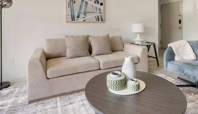 Landing | Chic 2BD, Pool, Gym