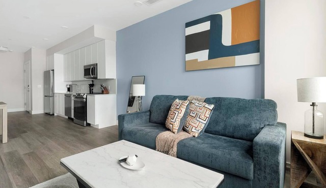 Landing | Modern 1BD in Columbia Heights