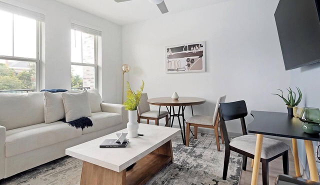 Landing | Modern Studio, Pool, Game Room