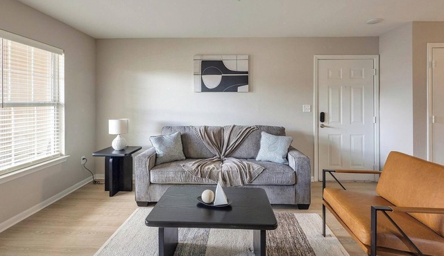 Landing | Modern 2BD, Gym, Clubhouse