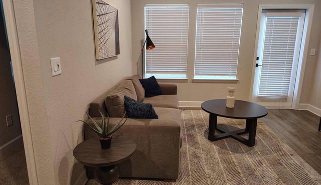 Landing | Spectacular 1BD, Gym, Pool