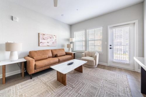 Landing Spectacular 2BD Gym Pool
