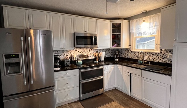 Lovely 3br apt in Gloucester, free parking