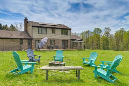 Lush & Secluded Family Getaway in Woodbine