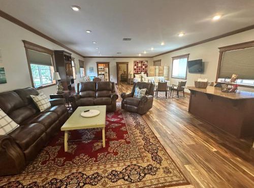 Luxury Carriage House with Farm View