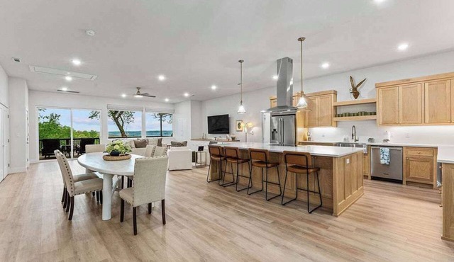 Luxury | Close to Marina | Room for Boat Parking
