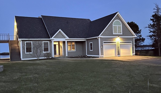 Luxury Oceanfront Home + Loft in Maine - Private, Beach, Oceanfront