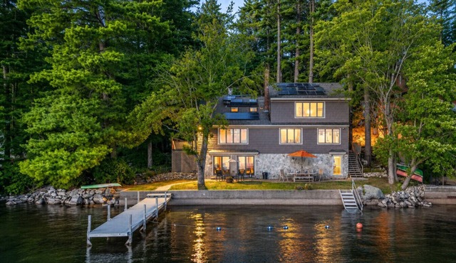 Merrymeeting Lakefront Retreat | Dock + Kayaks