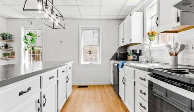 Middle St. Retreat a 3-bedroom townhome with AC and WiFi in historic Gettysburg