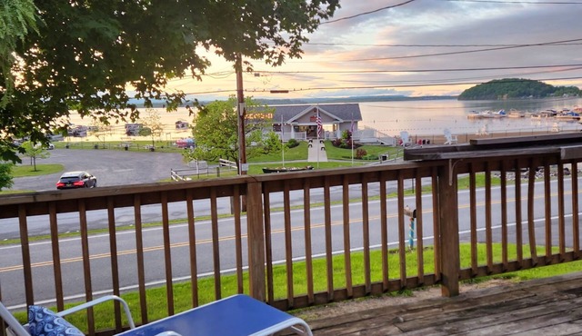 Minutes to downtown, right on the lake. Pet friendly home, sleeps 10 with views!