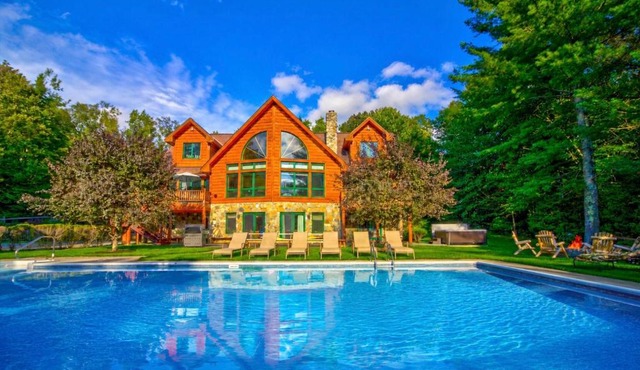 Most Luxury 7000 Sq ft Log Estate with Swimming Pool, Hot Tub, Sauna, Game house