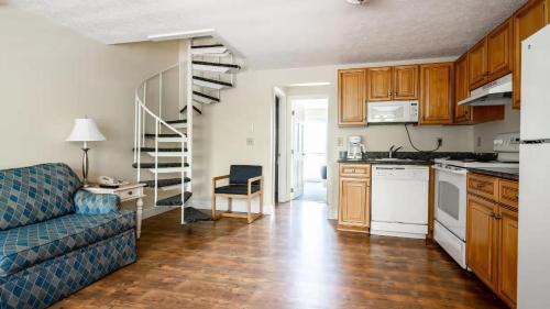 Nautical Mile Resort - 2BR