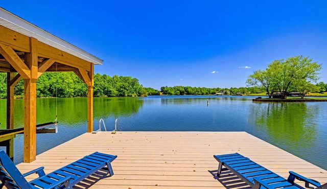 NEW Lakefront Lake Anna, Beach, Dock, Hot Tub