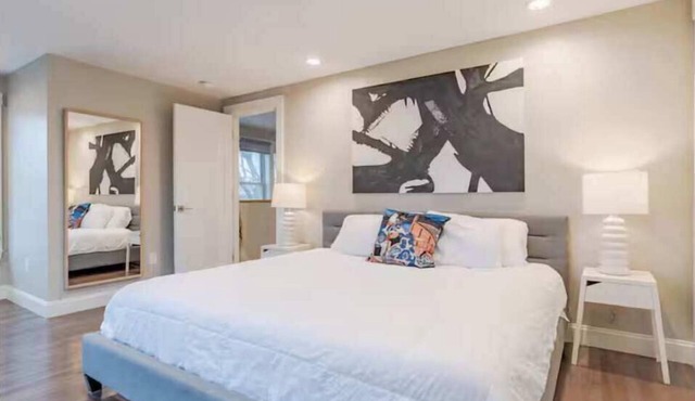 Ocean Views/2BR King Beds/Pet-Friendly