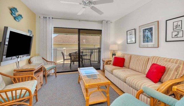 Oceanfront Condo with Balcony, Pool, Beach Access