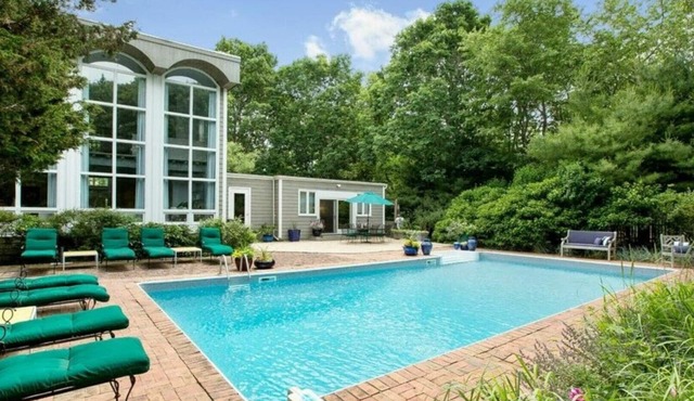 Oversized Rooms, Outdoor Living Spaces, Close to Ocean