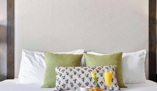 Panoramic Bay View Suite | Coconut Grove Retreat