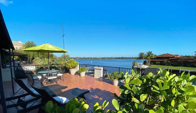 Penthouse #4 on the river!