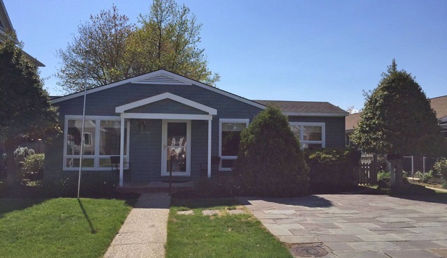 Perfection, Renovated Throughout - great in-town location sleeps 6