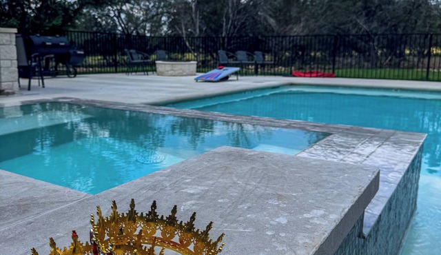 POOL SPA FRIO RIVER GOLF SLEEPS 30