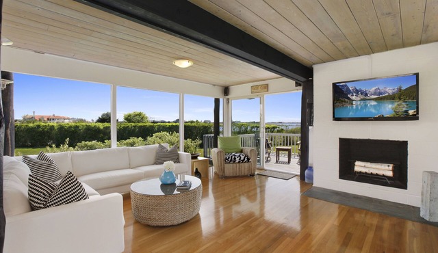 > Prime Waterfront Location, Private, Dock, 5 minute Walk to Ocean & Beach <