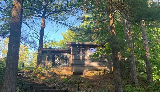 Private 3 bedroom, 1 bath cottage in Woodland Beach