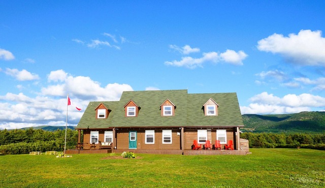 Private Ocean Front & Mountain View Acadian Lodge