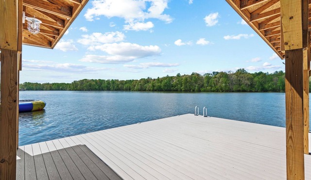 R&R Lakefront Retreat with Boathouse, Water Trampoline & Incredible Views
