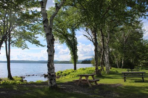 ‘Rangeley Retreat’ Cabin-Style Home: Lake Access