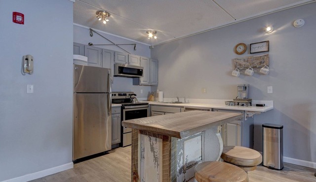 Renovated Studio, Hiking, Swim, Saco River, North Conway, Mt. Washington Valley