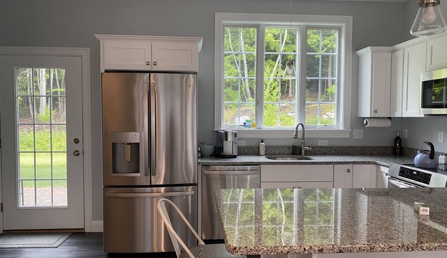 Resort amenities, 2 heated pools, 15 mins to the beaches, game room, club house