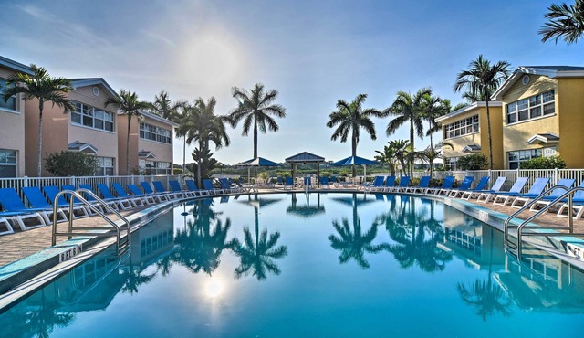 Resort Condo w/Beach Access in Indian Shores!
