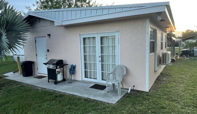Rim Canal Cottage 'Yellow House' with Canal Views & Boat Dock by RedAwning