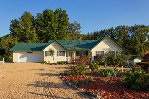 River Ridge Inn