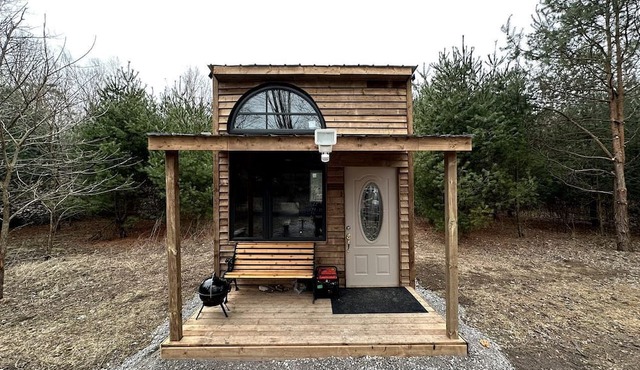 Rustic Tiny Home Surrounded by Nature and Forest Trails in Simcoe, Canada