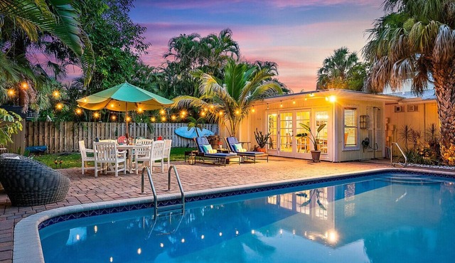 Sawfish Bay Bungalow Old Florida Charm