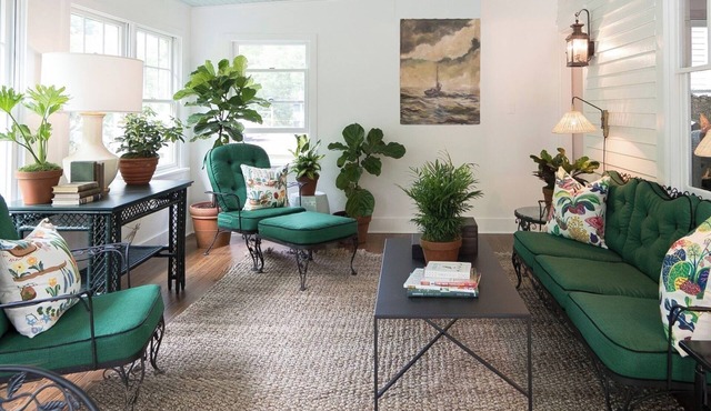 Serene Farm Escape with Pool, Spa, Free Bikes and Themed Experience Packages
