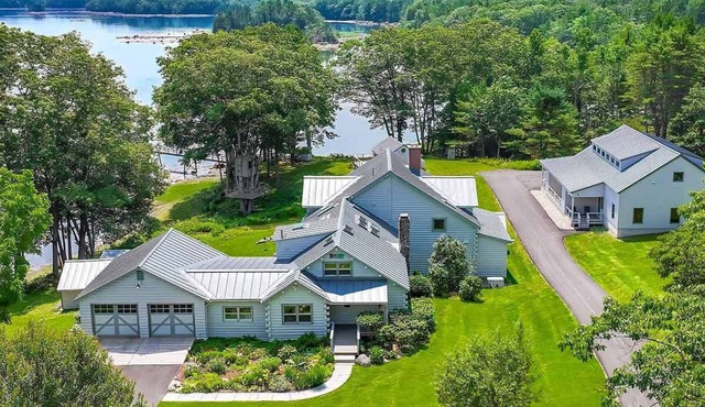 Serene Luxury Coastal Retreat, Dock, Kayaks, Fishing, Wildlife, Exceptional View