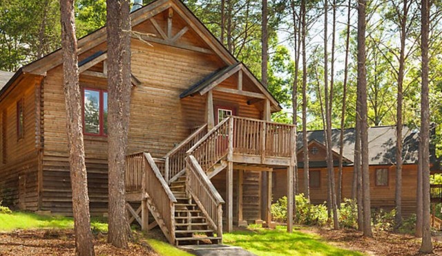 Shenandoah Crossing - 3 Bedroom/2.5 Bath Condo