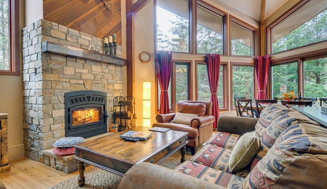 Ski & Golf: Cozy North Conway Mountain Cabin!