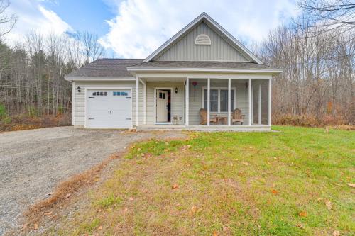 Ski, Hike & Boat: Modern Bridgton Retreat