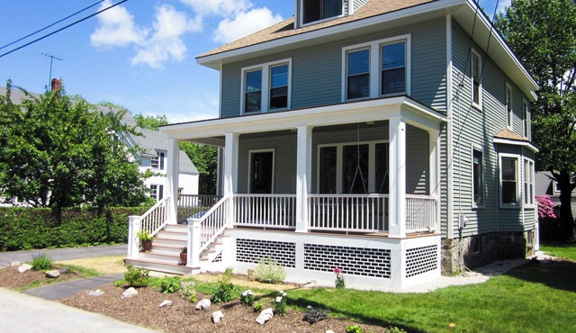 Spacious 4-bedroom house in nice South Portland with WiFi, AC