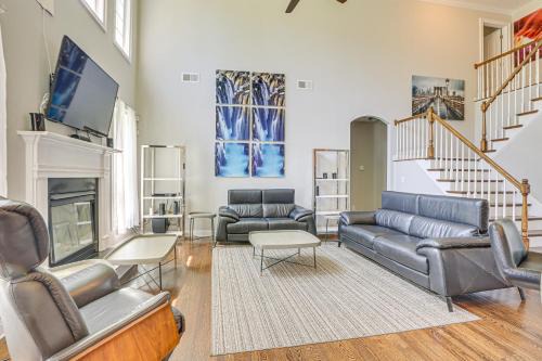 Spacious High Point Family Home w/Yard & Grill