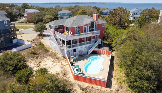 Spacious Pet Friendly 6-bedroom all season retreat in Corolla w/pool and sauna
