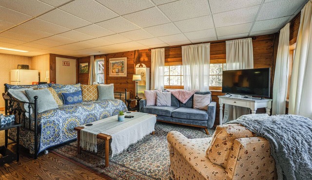 Stay on Historic Estate! Quiet Limerick Escape