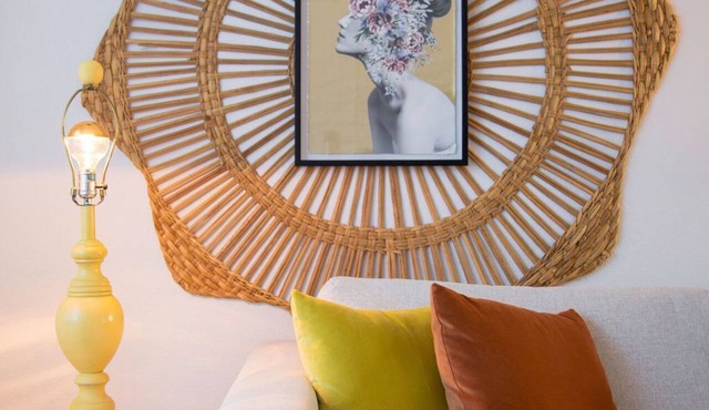 Stylish & Eclectic Modern 2/2 Apt - WeArePeaceful