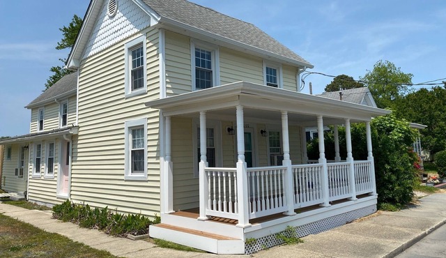Summertime - Single Family Home - In Town