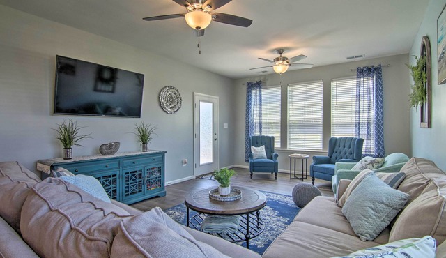 Sunny End-Unit Townhome–Steps to Resort Amenities!
