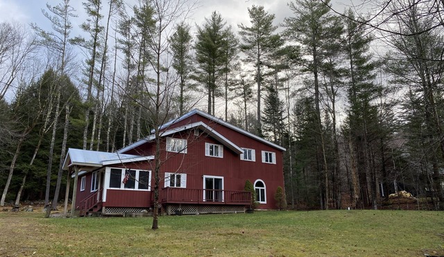 Tallwood Timber: a Family Friendly Ski House in Southern Vermont
