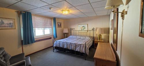 The Bunker Inn 2